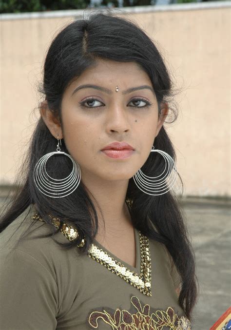 new south indian masala actress pratishta photo shoot telugu cinema