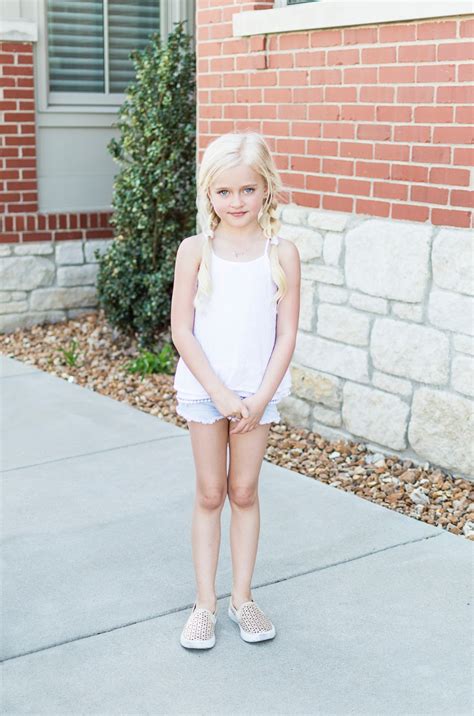 child modeling     daphnie pearl