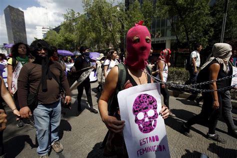 mexico women fed up with femicide march against gender violence multimedia telesur english