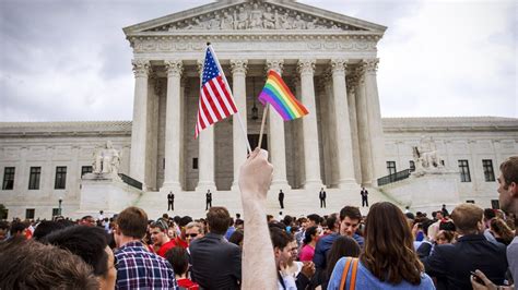 The Supreme Court Rules That Gay Marriage Is A Constitutional Right In