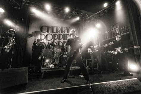 Cherry Poppin Daddies A Laid Back Punk Approach To Swing Jazz And