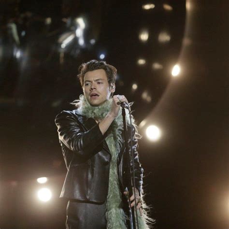 Harry Styles’ Grammys 2021 Look She The Star’s Feathered Boas Here