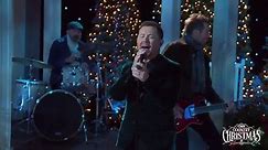 Oh By Golly Scotty McCreery Nailed This Timeless Classic | CMA Country Christmas