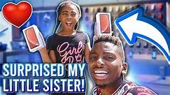 SURPRISED MY LITTLE SISTER WITH A iPHONE XR !!