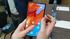 Huawei Mate X - Prise en main du smartphone pliable de Huawei - MWC 2019