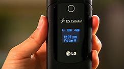 The LG Envoy II is a simple flip phone from US Cellular