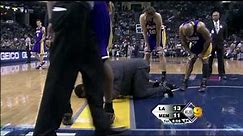 andrew bynum injury (sprained right knee) 1-31-09 at memphis