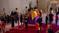 Les huit petits-enfants d'Elizabeth II se sont recueillis devant le cercueil