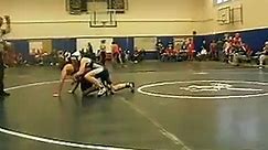 Girl Pins guy in high school wrestling match - video Dailymotion