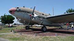 Curtiss C-46 Commando - Photos & Vidéo