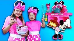 Minnie Mouse Kitchen! Kids Pretend Play Baking with Happy Birthday Cake & Food Toys