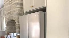 Can you believe these are inexpensive Home Depot stock cabinets︖ Here are 5 ways I customized them myself! This DIY kitchen was definitely a top favorite of all the projects in #diy #HomeImprovement | Crystel DIY