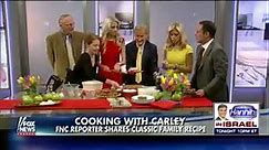 Cooking with 'Friends': Carley Shimkus' apple cake