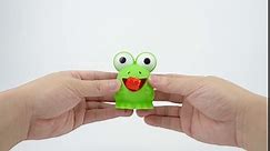 Funny Cute Sticking Out Tongue Pinch Rubber Frog Squeak Toy, Party Noisemakers Whistles Favors Noise Makers, Stress Relief Toy for Children and Adults Sensory Toy, Gift for Halloween