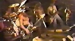 Red Hot Chili Peppers - Live St. Louis 1986