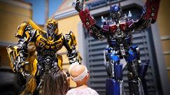 SUPER EMOTIONAL Transformers meet & greet!! | Universal Studios Hollywood