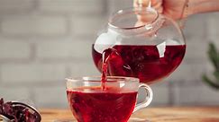 Czy czerwona herbata spala tłuszcz? Dietetyczka wyjaśnia