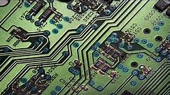 How to Clean a Circuit Board With Baking Soda