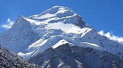 Cho Oyu Mountain Expedition | Climb Cho Oyu | Climb with Alpine Ascents