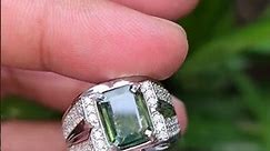 Natural Green Sapphire Thailand 2.25 crt Z CGL LAB #gemstone #greensapphire