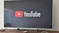 ¿Qué hacer si YouTube se traba o detiene en mi Smart TV?
