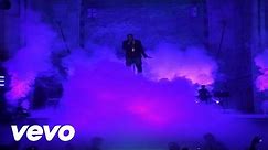 Flashing Lights (Heineken Red Star Access And Kanye West Present G.O.O.D. Music)