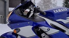 2000 Yamaha YZF-R6 cold engine start and walkaround