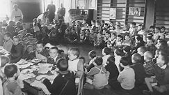 Holocaust survivor Genya Reznik talks about children's learning in the Warsaw Ghetto