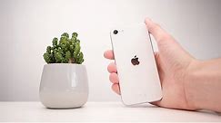 Apple iPhone SE 2 - Unboxing (deutsch) und Vergleich mit iPhone 8 und 11 Pro