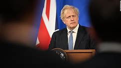 'He is the center of attention': Commentator on Boris Johnson's chaotic resignation
