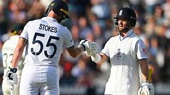 England grasp at glimmer of hope on extraordinary day of Ashes cricket