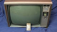1970 Zenith Space Command 300 Tube Color Remote Table Top Television Set