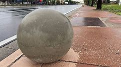 What are the concrete balls for on Orange Blossom Trail?
