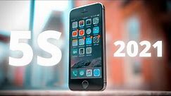 Using the iPhone 5S in 2021 | 8 Years Later