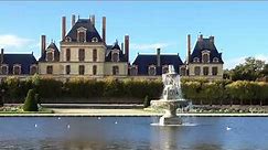 Château de Fontainebleau, France • A Walk through the History of French Chateau
