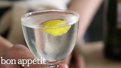 How to Make a Classic Martini