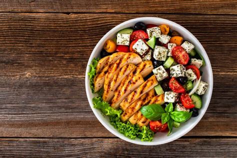 Here’s Why Salads Aren’t Always The Healthiest Choice | Femina.in