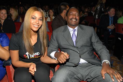 Matthew Knowles Walks Out Of Interview After Awkward Reporter ...