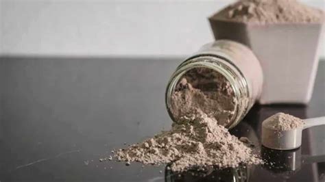 Expired whey seized in Delhi: How to check protein powder safety