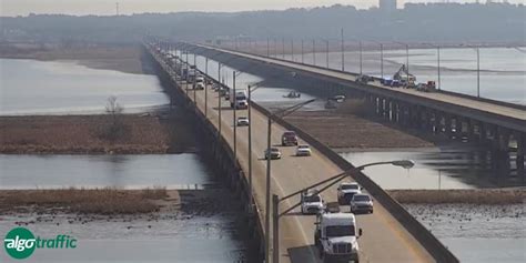 Troopers discover body in water near I-10 Bayway