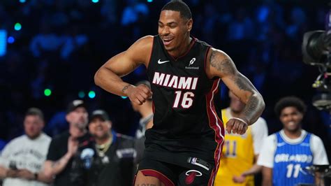 NBA Slam Dunk Contest: Keshad Johnson beats Carter Bryant for title