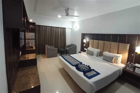 Pravasa Hotel by Sapphire (Vadodara, ), Vadodara hotel discounts ...