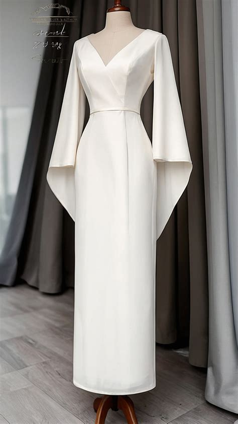 Timeless Sheath Silhouette Wedding Dresses for the Modern Couple | Simple gowns, Wedding ...