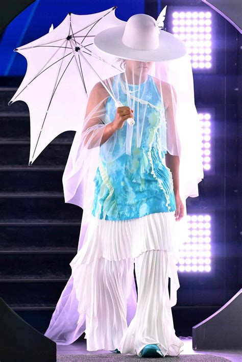 Naomi Osaka Explains Meaning Behind Jellyfish-Inspired Australian Open ...