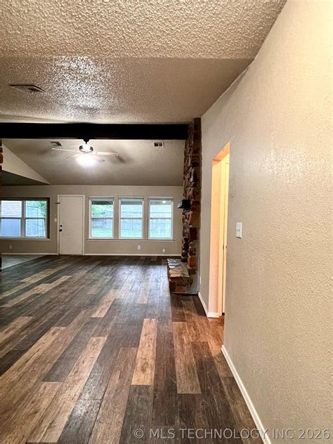 1116 Birmingham St, For Sale in Broken Arrow - eXp Realty