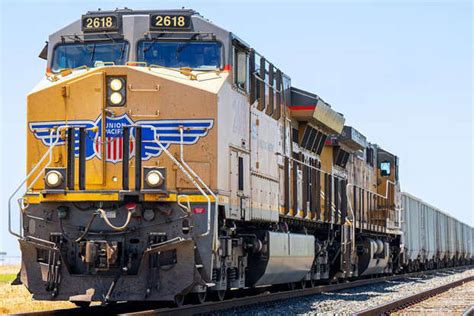 Mystery after six bodies found in train carriage in Texas near Mexican ...
