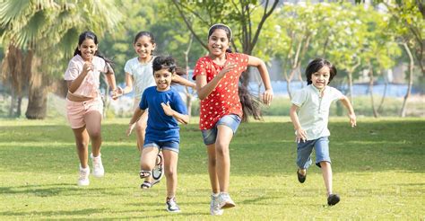 തലച്ചോറിന്റെ വികാസം മുതൽ സ്വഭാവരൂപീകരണം വരെ... കുട്ടികൾ കളിച്ചു വളരട്ടെ ...