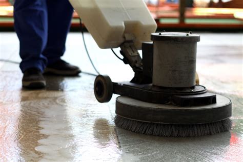 Spring Floor Care for Commercial Facilities - D&E Supply Company