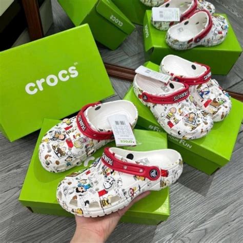 Crocs peanuts snoopy - Giá Tốt, Sale Tháng 10, Freeship 0Đ | Shopee ...