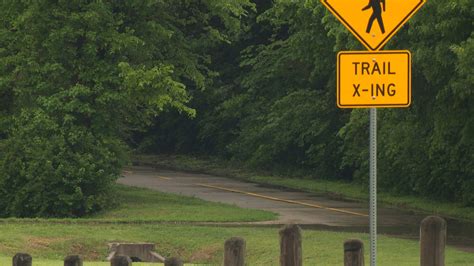 6 people injured in stabbing incident near White Rock Creek Trail, police say